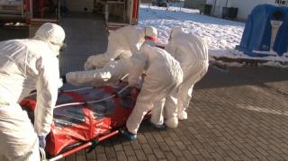 Prima reacție a ISU Suceava, după ce un paramedic a scăpat cu targa pacienta suspectă de coronavirus