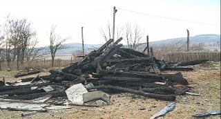 Paguba produsă prin incendiere este de 50.000 de euro