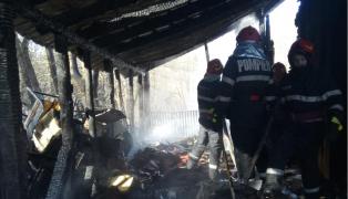 Flăcările au mistuit anexa unui restaurant cunoscut din Baia Sprie