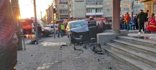 Video de la accidentul din Baia Mare. Pietoni spulberaţi, o maşină a ajuns pe trotuar