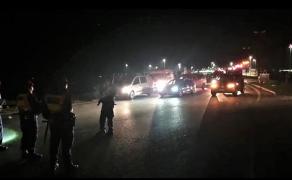 Imagini cu convoiul de români care tranzitează Ungaria, spre România (Video)