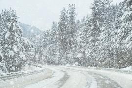 ANM a emis o alertă de ninsori la munte