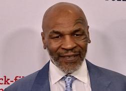 Mike Tyson în timpul unui interviu