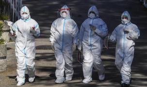 Medici la un spital cu pacienți de coronavirus din Italia