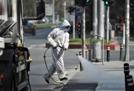 Străzile marilor orașe sunt dezinfectate