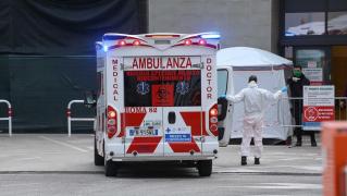 Ambulanță în Italia solicitată la un caz de coronavirus