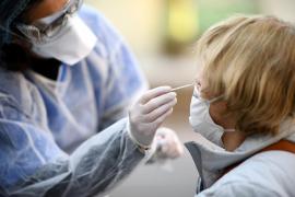 Scrisoarea virală a unor medici români: "Vom face scut în faţa bolii, cu trupurile noastre"