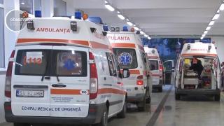 Ambulanțe la Spitalul din Suceava, lovit de coronavirus