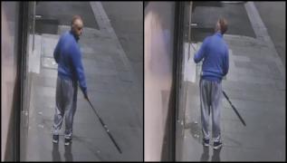 Bărbat filmat în timp ce "pescuiește" cu undița un colier Versace