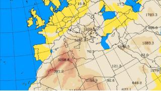 Un nor uriaș de praf saharian va trece peste România în următoarele două zile