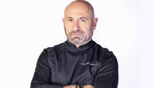 Chef Cătălin Scărlătescu lansează casolet.ro și livrează meniuri speciale pentru Paște