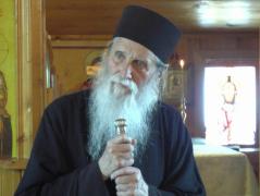 Arhiepiscopul Pimen al Sucevei a fost depistat pozitiv cu coronavirus și va fi transferat la București