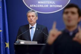 Marcel Vela a dat startul întrebărilor pe Facebook