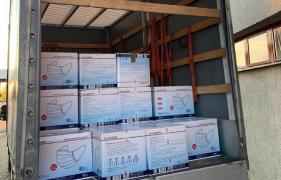 Captură impresionantă de măști chirurgicale: 300.000 de bucăți vor fi distribuite gratuit, în Satu Mare