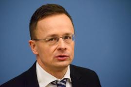 Peter Szijjarto într-o conferință de presă