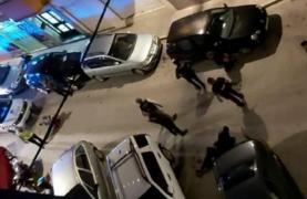 Unul dintre participanții la bătaie, transportat de urgență la spital