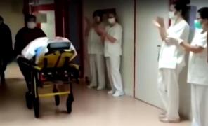 Pacienta care a învins coronavirusul și-a sărbătorit ziua de naștere în spital