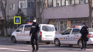 Polițiști vizează restricțiile de coronavirus în orașul Țăndărei