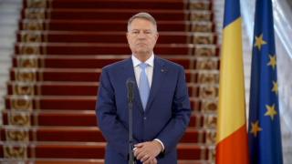 Klaus Iohannis rămâne acasă, de Paște: "Voi sta împreună cu soția mea. Vom fi doar noi doi"