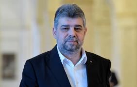 Marcel Ciolacu pe holul Parlamentului