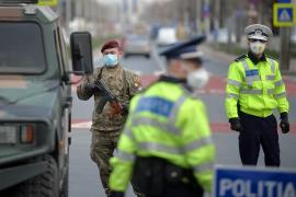 Poliţia Capitalei în alertă, după ce doi indivizi mascați au atacat cu spray lacrimogen mai multe persoane