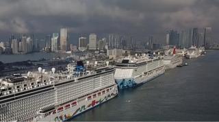 Românii sunt pe nava de croazieră de aproximativ două luni