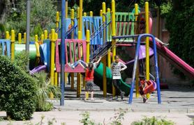 De vineri se redeschid inclusiv locurile de joacă din interiorul parcurilor, spune viceprimarul Capitalei