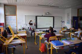 Noi reguli în școală pentru elevii care se întorc la cursuri din 2 iunie