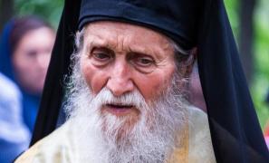 ÎPS Pimen, înmormântat după reguli stricte. "După punerea în sicriul sigilat, va fi preluat de Arhiepiscopia Sucevei și Rădăuților"