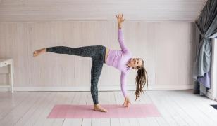 3 exerciții care să te mențină în formă în perioada carantinei