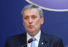 Liber la "iarbă verde" în afara localității, după 15 mai, dar cu protecție, anunță ministrul Vela (Video)