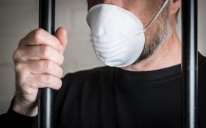 Românul a batjocorit minora în 2015