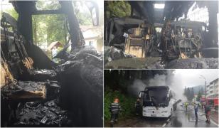 Autocar în flăcări