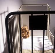 Băiețel de doi ani mort după ce mama i-a tratat răceala cu o supradoză de heroină