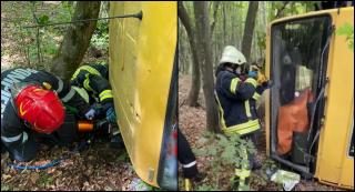 Șofer la un pas de a fi strivit, după ce s-a răsturnat cu TIR-ul în Cluj