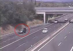 Imagini cu mașina românilor, cu câteva secunde înainte de impact