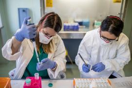 145 noi infectați cu coronavirus în România. Numărul total al bolnavilor a ajuns la 20.749