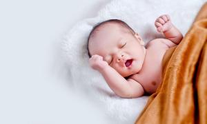 Naștere, botez, prima aniversare a copilului. Care sunt cele mai frumoase tradiții?