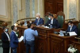 Legea carantinei și izolării a trecut şi de Parlament, cu 115 de voturi pentru, 8 împotrivă şi 3 abtineri