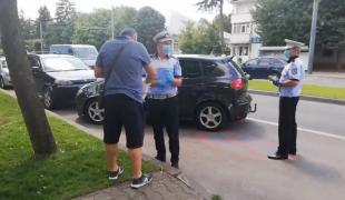 Un şofer din Vaslui a înţeles care este ambreiajul, după ce şi-a făcut praf maşina pe care abia o cumpărase (Video)