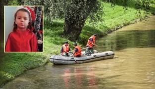 Adelina a căzut în apele Cibinului după ce s-a aplecat să-și spele papucii în râu