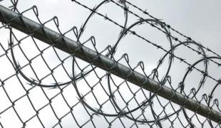 Angajatul închisorii nu a interacționat cu deținuții