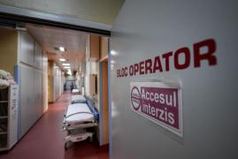 Asistentă din Timișoara, cercetată penal după ce a răspândit COVID-19 în spital pentru că nu a crezut că boala e reală