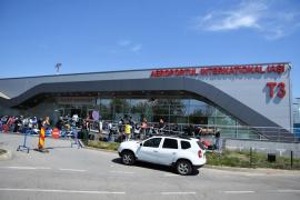 Angajat al Aeroportului Iași, infectat cu Covid. A intrat în contact cu 22 de colegi