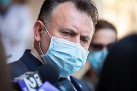 Pacienții COVID-19 care refuză internarea au dreptul la concediu medical, anunță ministrul Nelu Tătaru