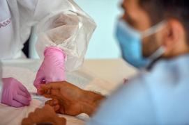 INSP a actualizat definițiile de caz pentru COVID-19. Care sunt simptomele și ce presupune "contactul apropiat"