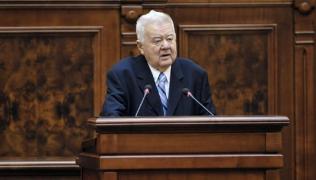 A murit Oliviu Gherman, fostul preşedinte al Senatului