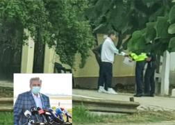 Polițiștii Ștefan Marian și Stoian Robert l-au prins pe interlopul craiovean, la Cernătești