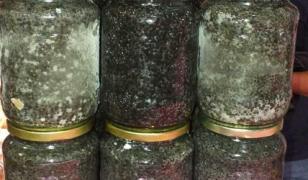 Trei bărbați încercau să-l vândă unor gălățeni