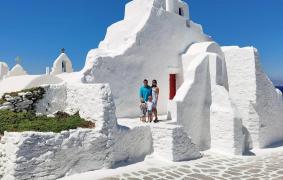 Alina Puşcaş şi familia în vacanţă